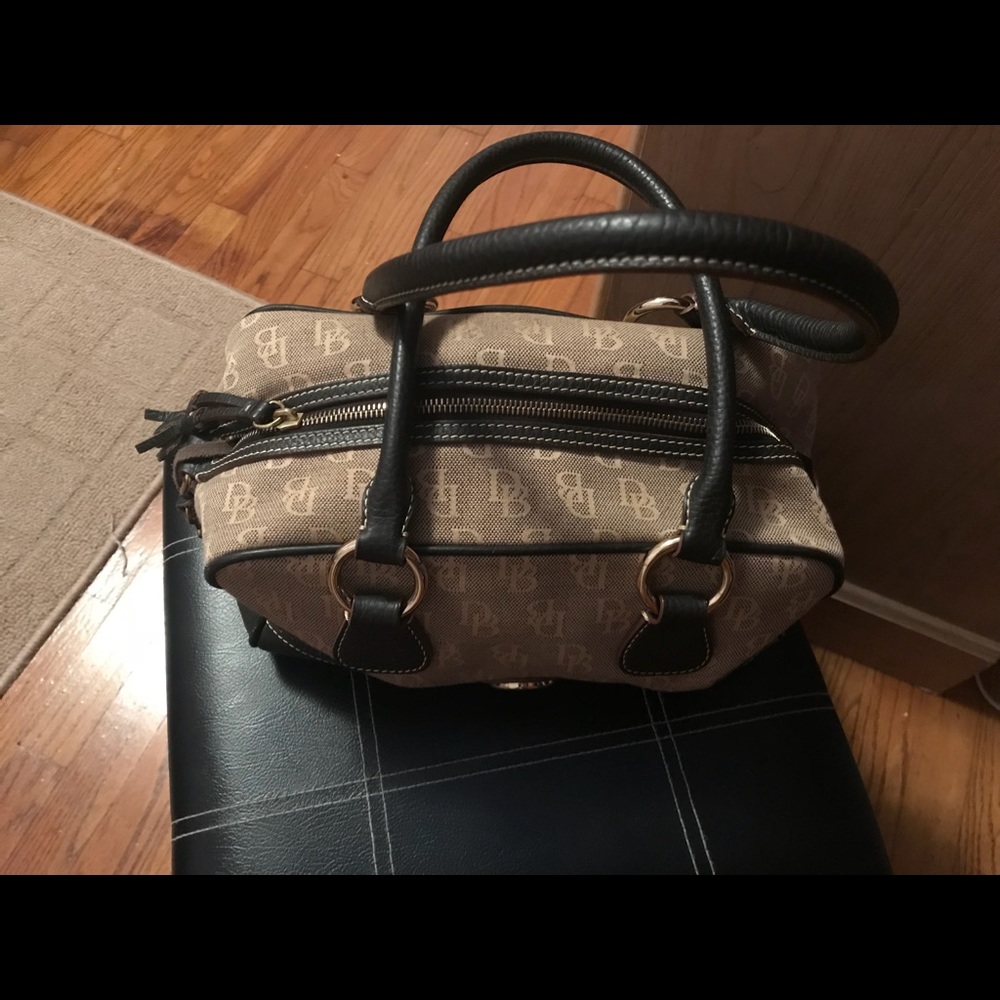 Handbag - Picture 4 of 6